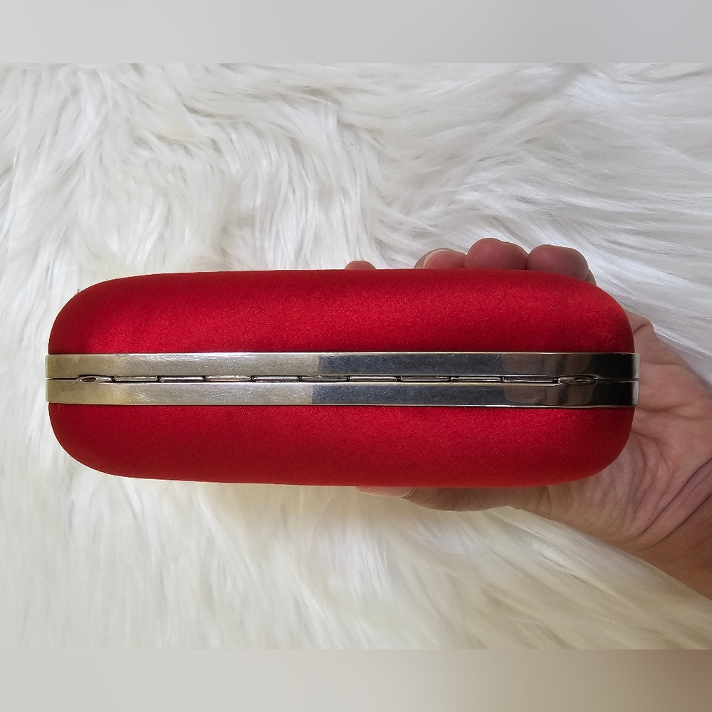 Alexander McQueen Red Silk Heart Skull Box Clutch Limited Edition - Picture 9 of 17